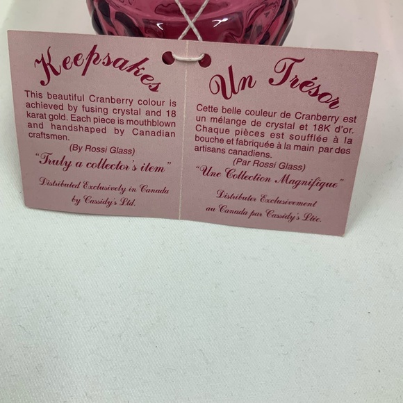 Rossi - Jack-in-the Pulpit Cranberry Vase - Picture 4 of 9